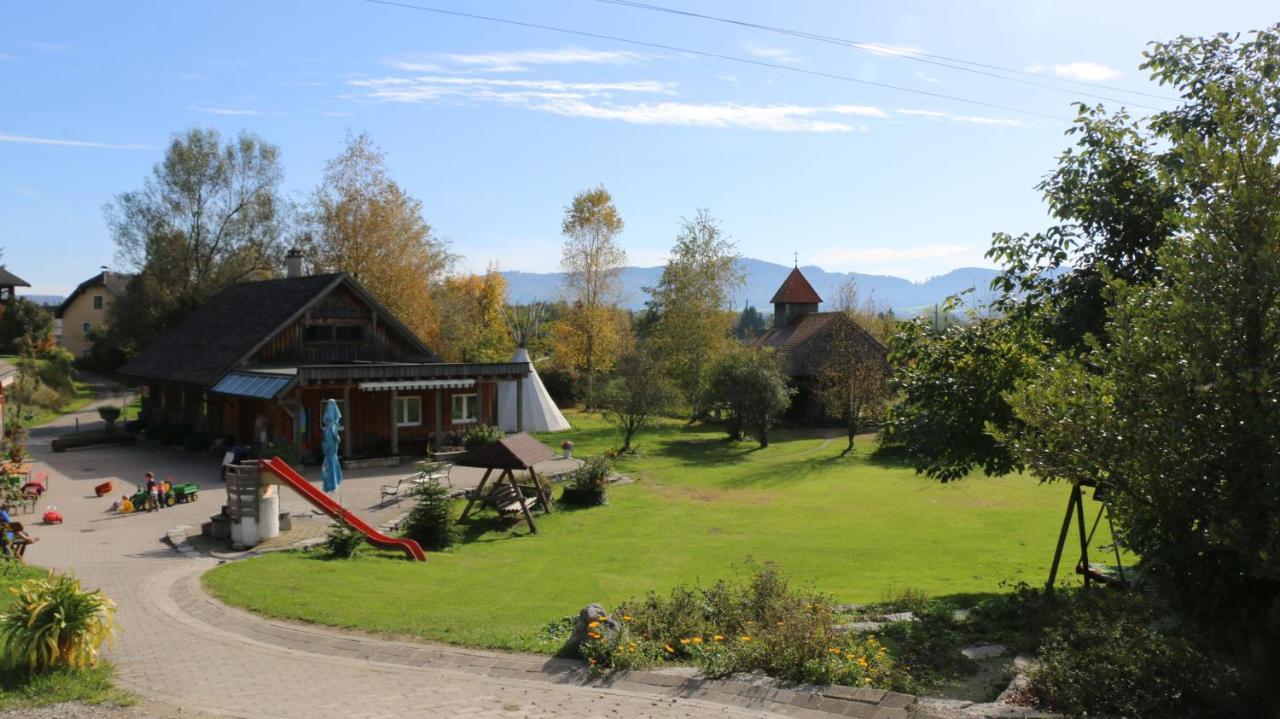 Bio Archehof Zachhiesen Apartment Seekirchen am Wallersee Bagian luar foto
